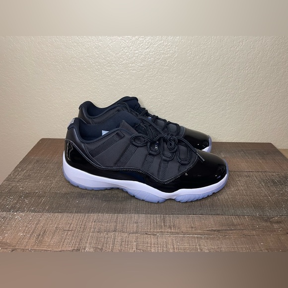 air jordan 11 retro size 11.5